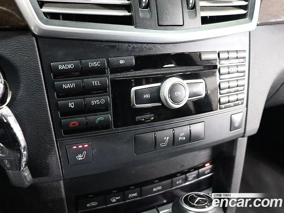 Mercedes-Benz E-Class 2011 1.8 автомат (гидро), фото 11