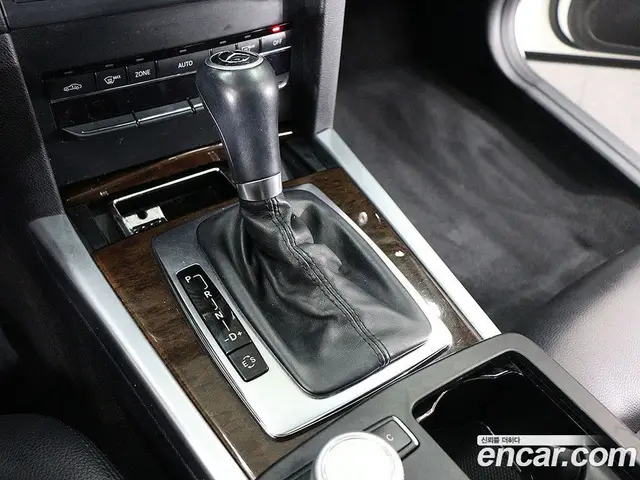 Mercedes-Benz E-Class 2011 1.8 автомат (гидро), миниатюра 12