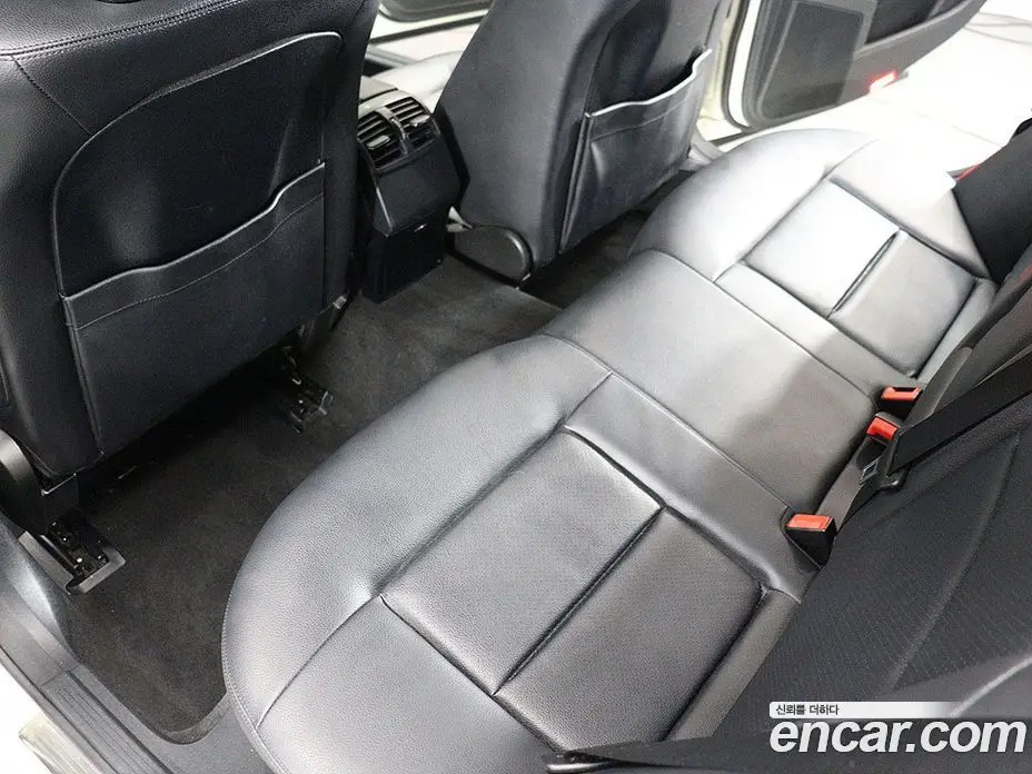 Mercedes-Benz E-Class 2011 1.8 автомат (гидро), фото 13