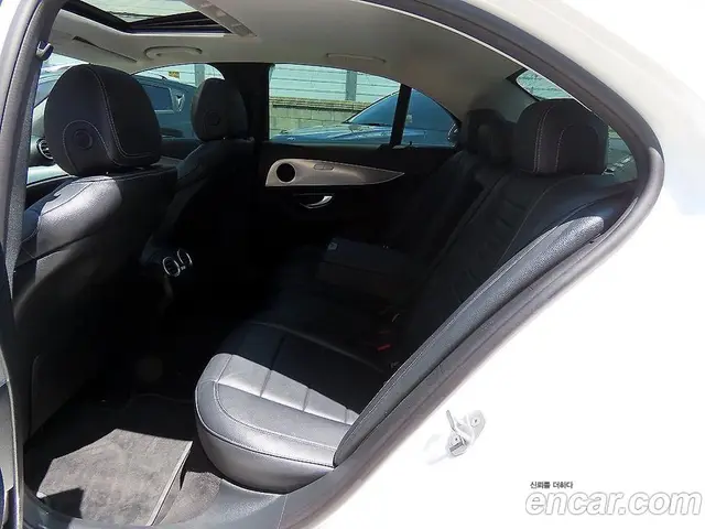 Mercedes-Benz E-Class 2017 1.9 автомат (гидро), миниатюра 6