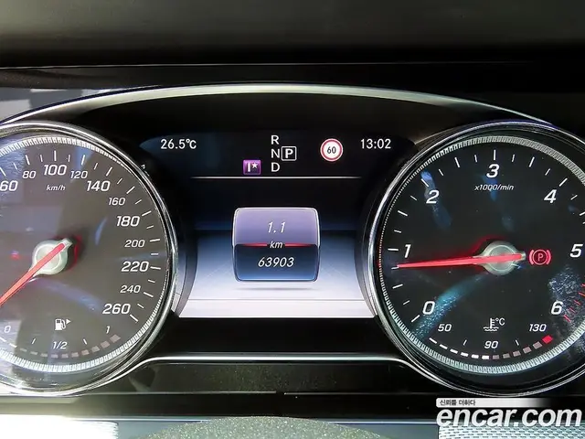 Mercedes-Benz E-Class 2017 1.9 автомат (гидро), миниатюра 9