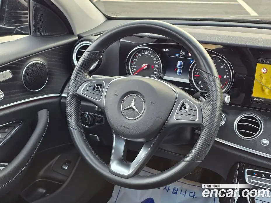 Mercedes-Benz E-Class 2018 1.9 автомат (гидро), фото 17