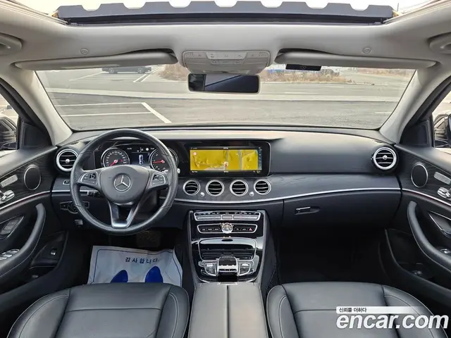 Mercedes-Benz E-Class 2018 1.9 автомат (гидро), миниатюра 6