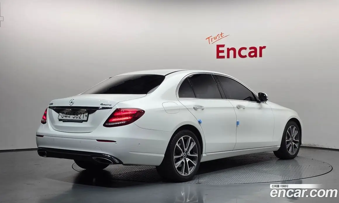 Mercedes-Benz E-Class 2018 2.0 автомат (гидро), фото 2 Mercedes-Benz E-Class 2018 2.0 автомат (гидро), фото 2