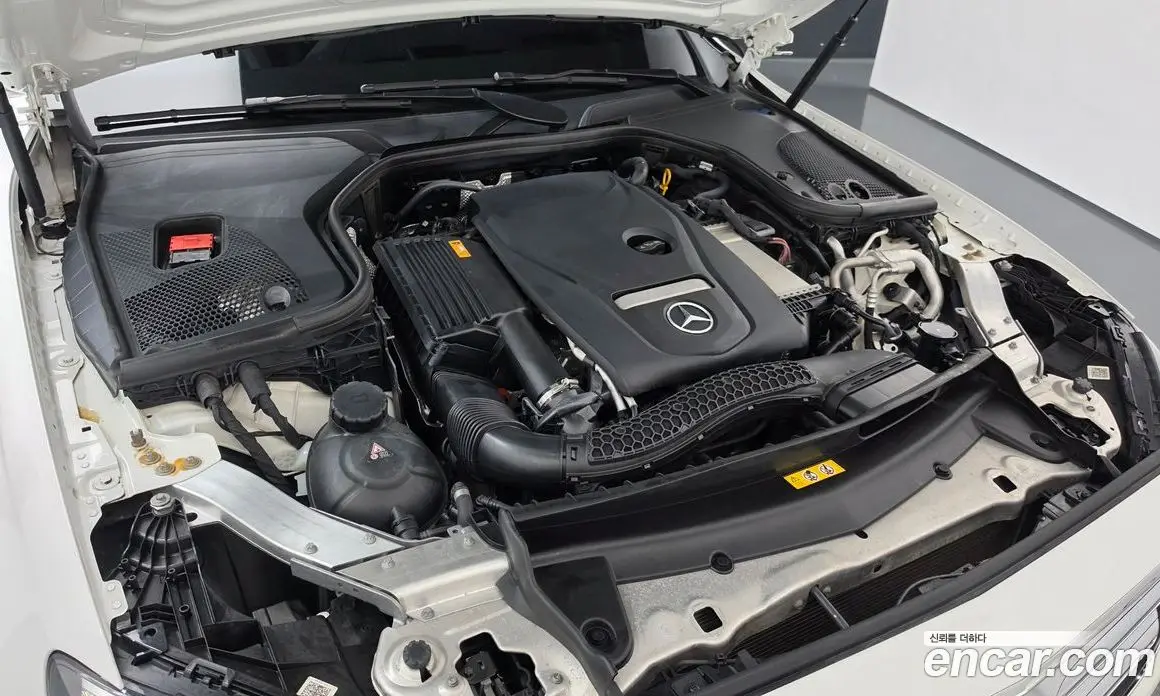 Mercedes-Benz E-Class 2018 2.0 автомат (гидро), фото 6 Mercedes-Benz E-Class 2018 2.0 автомат (гидро), фото 6