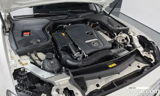 Mercedes-Benz E-Class 2018 2.0 автомат (гидро), миниатюра 6 Mercedes-Benz E-Class 2018 2.0 автомат (гидро), миниатюра 6