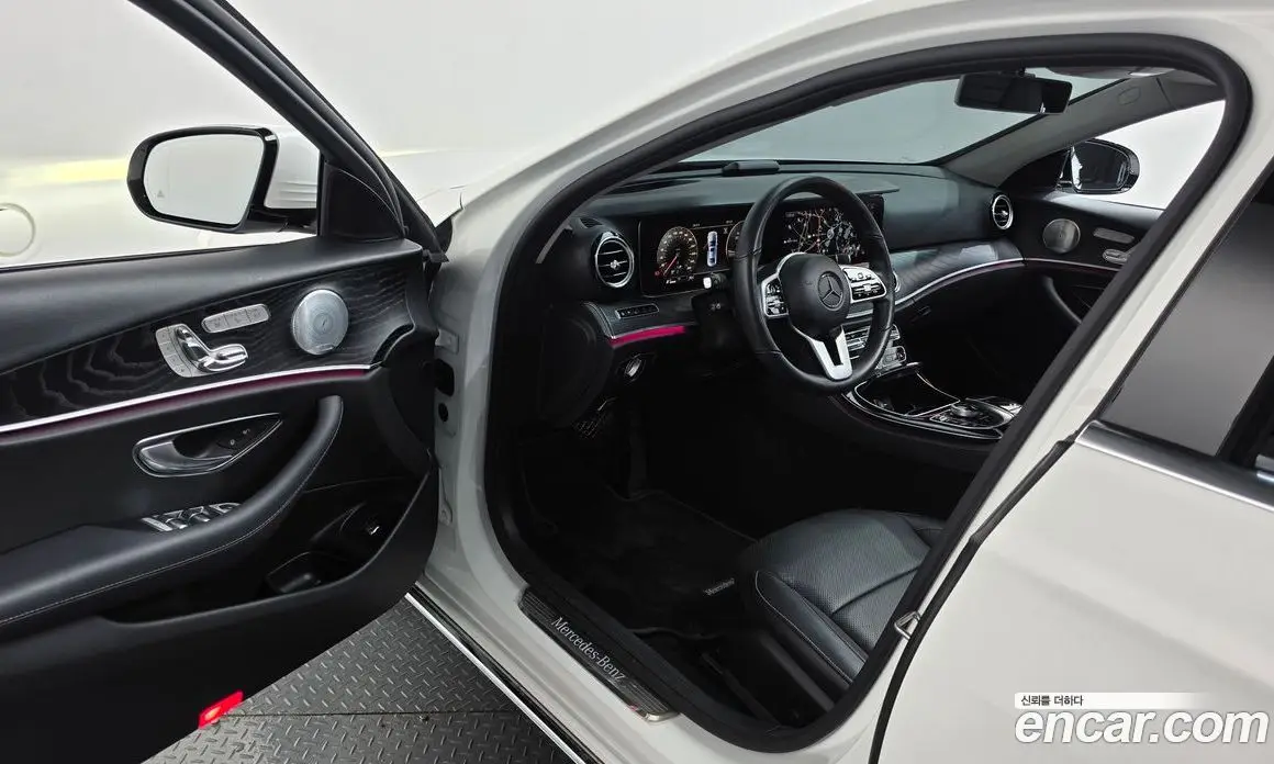 Mercedes-Benz E-Class 2018 2.0 автомат (гидро), фото 10 Mercedes-Benz E-Class 2018 2.0 автомат (гидро), фото 10