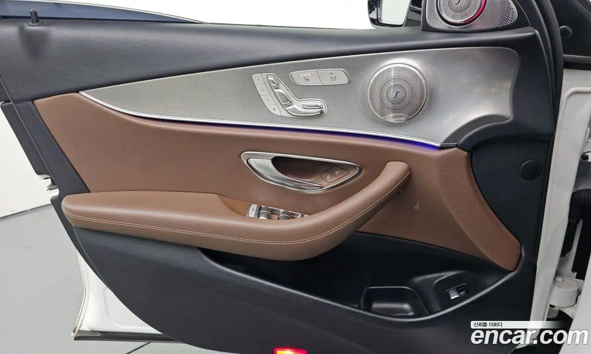 Mercedes-Benz E-Class 2018 2.0 автомат (гидро), фото 14