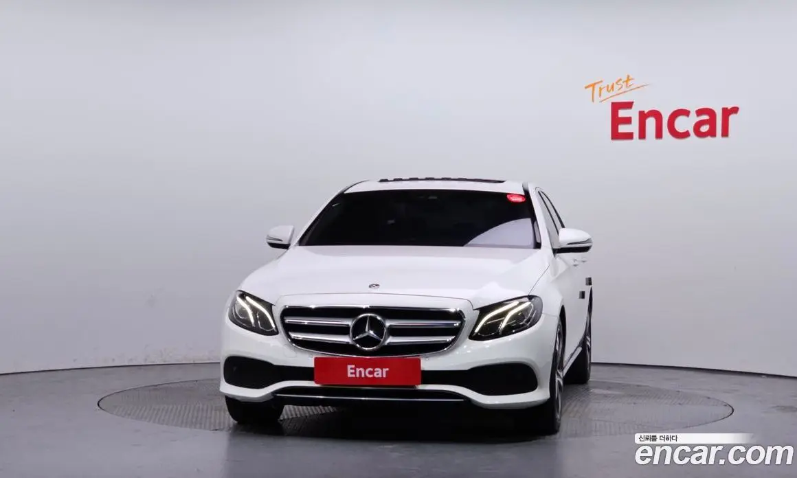 Mercedes-Benz E-Class 2018 2.0 автомат (гидро), фото 3