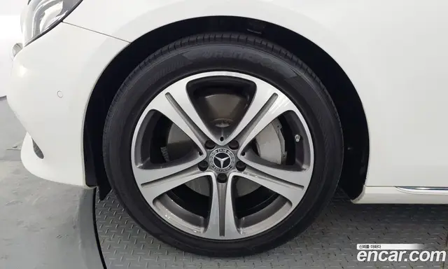 Mercedes-Benz E-Class 2018 2.0 автомат (гидро), миниатюра 5