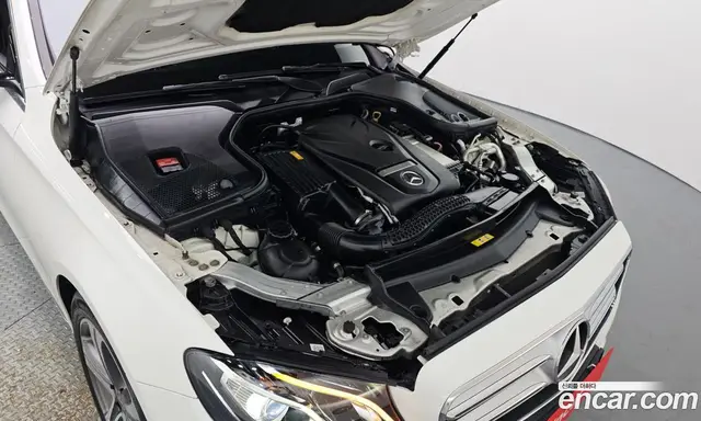 Mercedes-Benz E-Class 2018 2.0 автомат (гидро), миниатюра 6