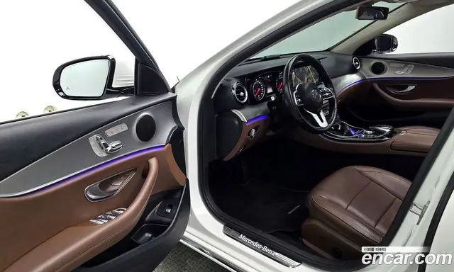 Mercedes-Benz E-Class 2018 2.0 автомат (гидро), миниатюра 11