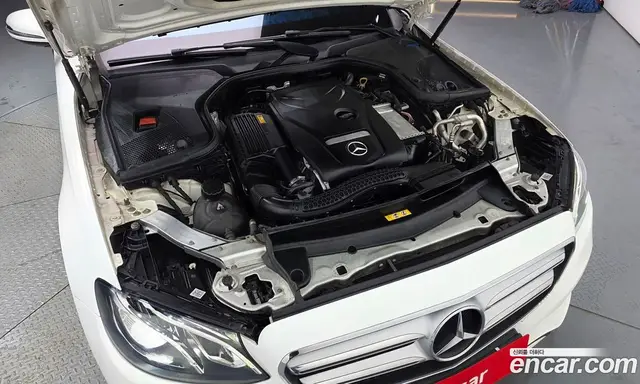 Mercedes-Benz E-Class 2018 2.0 автомат (гидро), миниатюра 6
