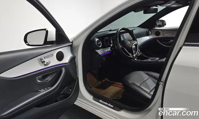 Mercedes-Benz E-Class 2021 2.0 автомат (гидро), миниатюра 12