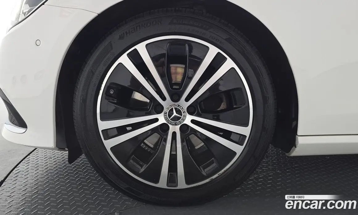 Mercedes-Benz E-Class 2021 2.0 автомат (гидро), фото 4