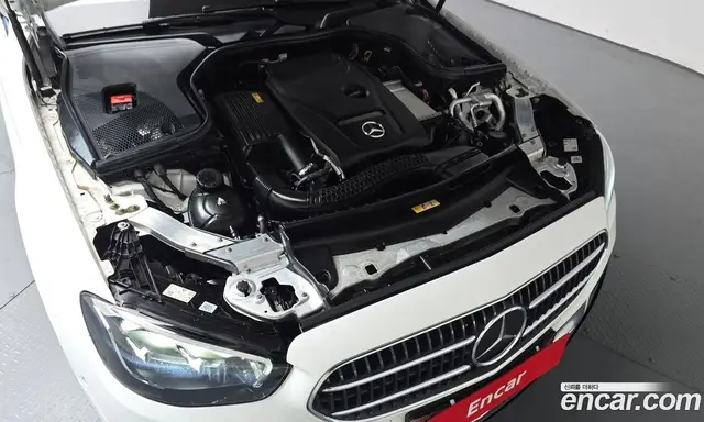 Mercedes-Benz E-Class 2021 2.0 автомат (гидро), миниатюра 5