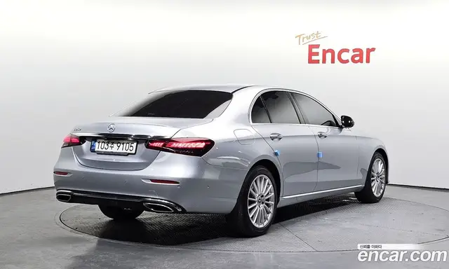 Mercedes-Benz E-Class 2021 2.0 автомат (гидро), миниатюра 2