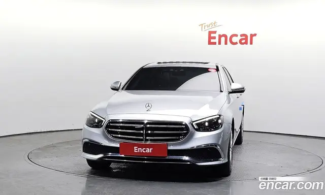 Mercedes-Benz E-Class 2021 2.0 автомат (гидро), миниатюра 3