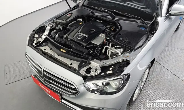 Mercedes-Benz E-Class 2021 2.0 автомат (гидро), миниатюра 6