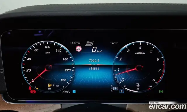 Mercedes-Benz E-Class 2021 2.0 автомат (гидро), миниатюра 8