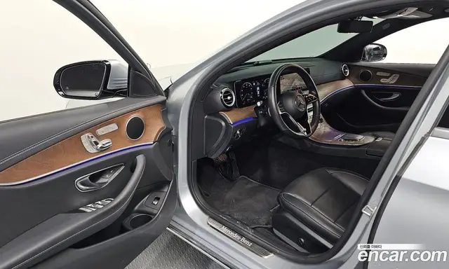 Mercedes-Benz E-Class 2021 2.0 автомат (гидро), миниатюра 10