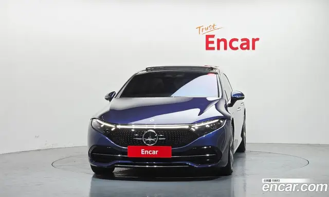 Mercedes-Benz EQS 2022 0.3 автомат (гидро), миниатюра 3
