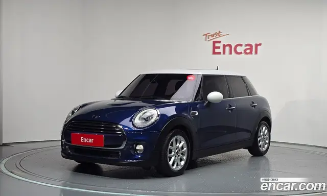 Mini Cooper, 2015, 67 436 км