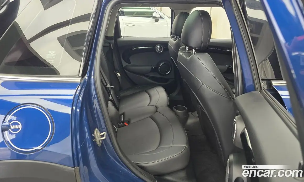 Mini Cooper 2015 1.5 автомат (гидро), фото 12