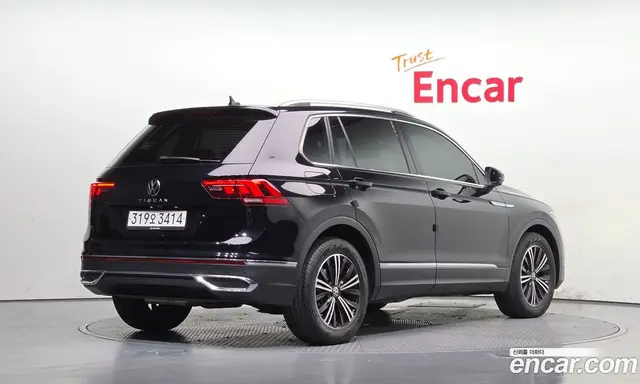 Volkswagen Tiguan 2022 2.0 автомат (гидро), миниатюра 2