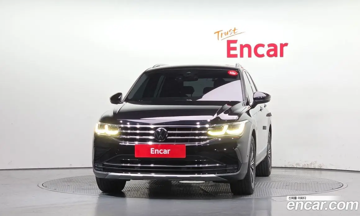 Volkswagen Tiguan 2022 2.0 автомат (гидро), фото 3