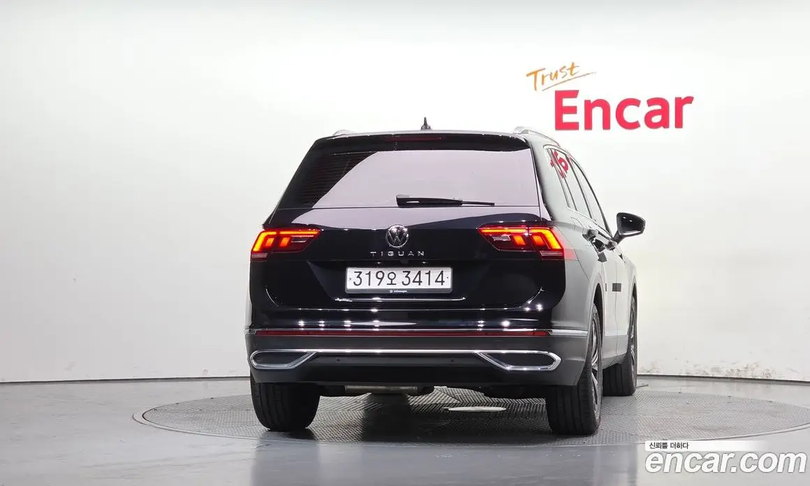 Volkswagen Tiguan 2022 2.0 автомат (гидро), фото 4