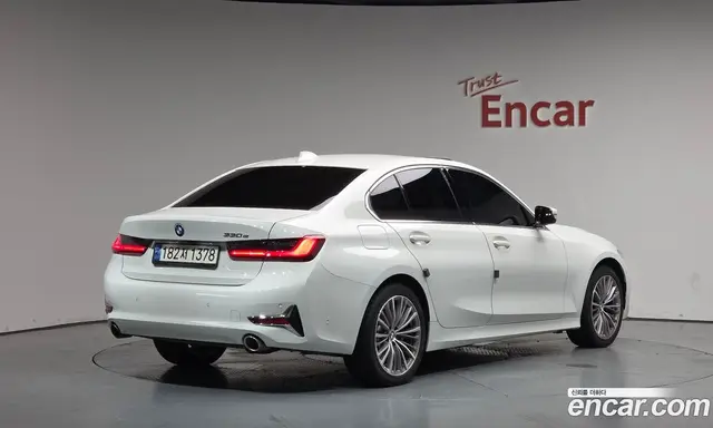 BMW 3 серия, 2021, 112 851 км