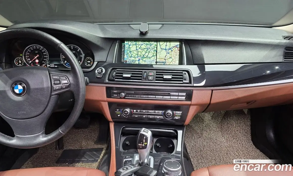 BMW 5 серия 2015 2.0 автомат (гидро), фото 17