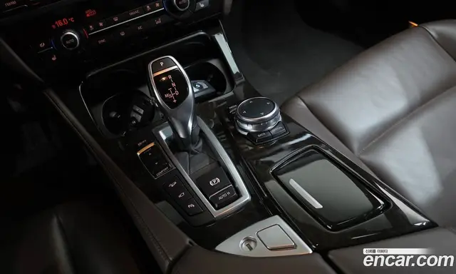 BMW 5 серия 2016 2.0 автомат (гидро), миниатюра 9 BMW 5 серия 2016 2.0 автомат (гидро), миниатюра 9
