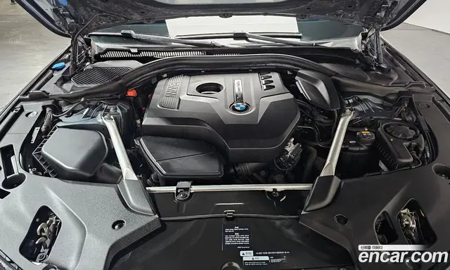 BMW 5 серия 2018 2.0 автомат (гидро), миниатюра 5 BMW 5 серия 2018 2.0 автомат (гидро), миниатюра 5