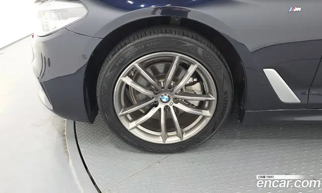 BMW 5 серия 2018 2.0 автомат (гидро), миниатюра 5 BMW 5 серия 2018 2.0 автомат (гидро), миниатюра 5