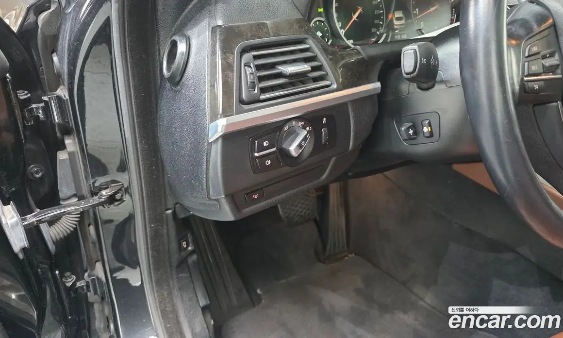 BMW 6 серия 2015 3.0 автомат (гидро), фото 15 BMW 6 серия 2015 3.0 автомат (гидро), фото 15