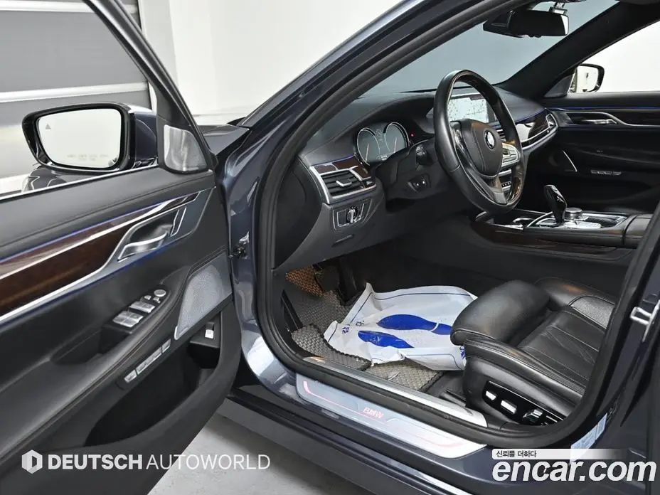BMW 7 серия 2016 4.4 автомат (гидро), фото 11
