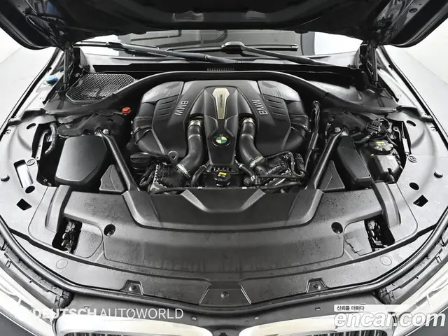 BMW 7 серия 2016 4.4 автомат (гидро), миниатюра 6