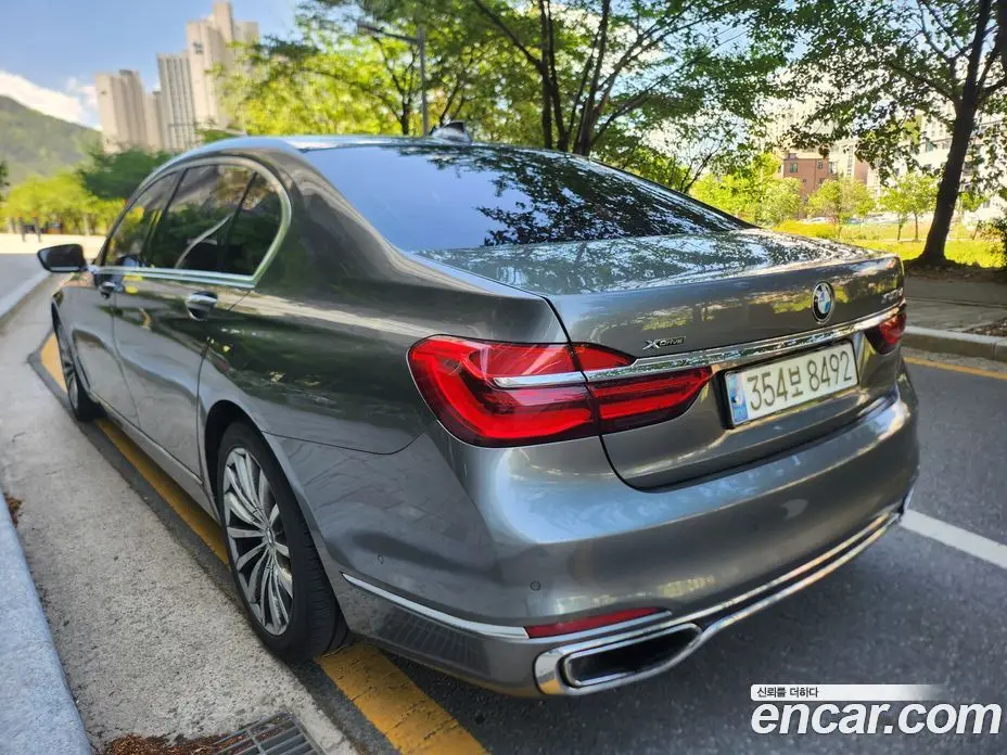 BMW 7 серия 2016 3.0 автомат (гидро), фото 2 BMW 7 серия 2016 3.0 автомат (гидро), фото 2