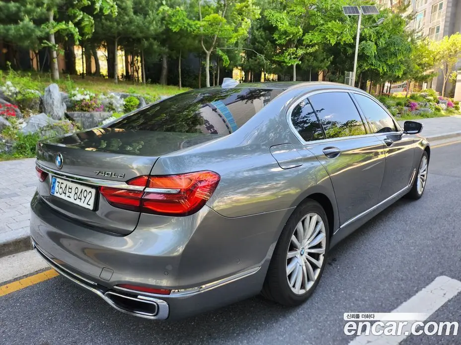 BMW 7 серия 2016 3.0 автомат (гидро), фото 18 BMW 7 серия 2016 3.0 автомат (гидро), фото 18