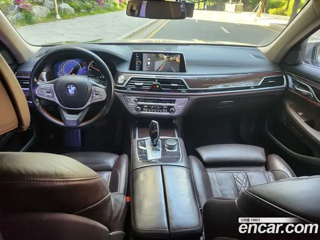 BMW 7 серия 2016 3.0 автомат (гидро), миниатюра 6 BMW 7 серия 2016 3.0 автомат (гидро), миниатюра 6