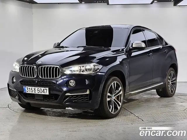 BMW X6, 2017, 122 742 км