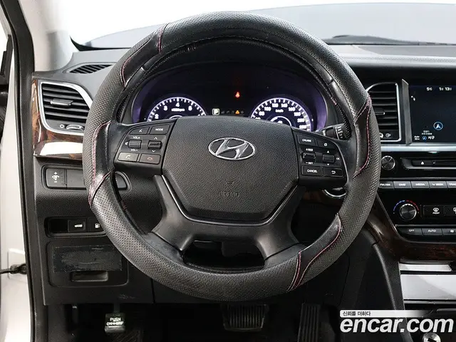 Hyundai Aslan 2016 3.0 автомат (гидро), миниатюра 11