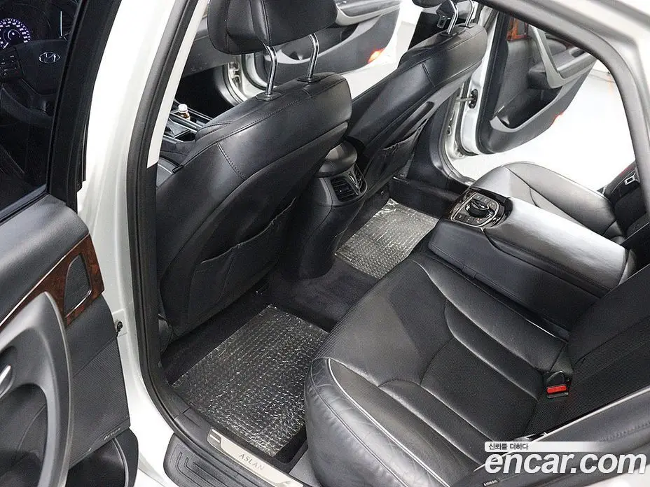 Hyundai Aslan 2016 3.0 автомат (гидро), фото 13
