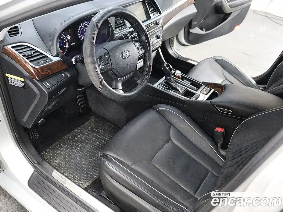 Hyundai Aslan 2016 3.0 автомат (гидро), фото 14