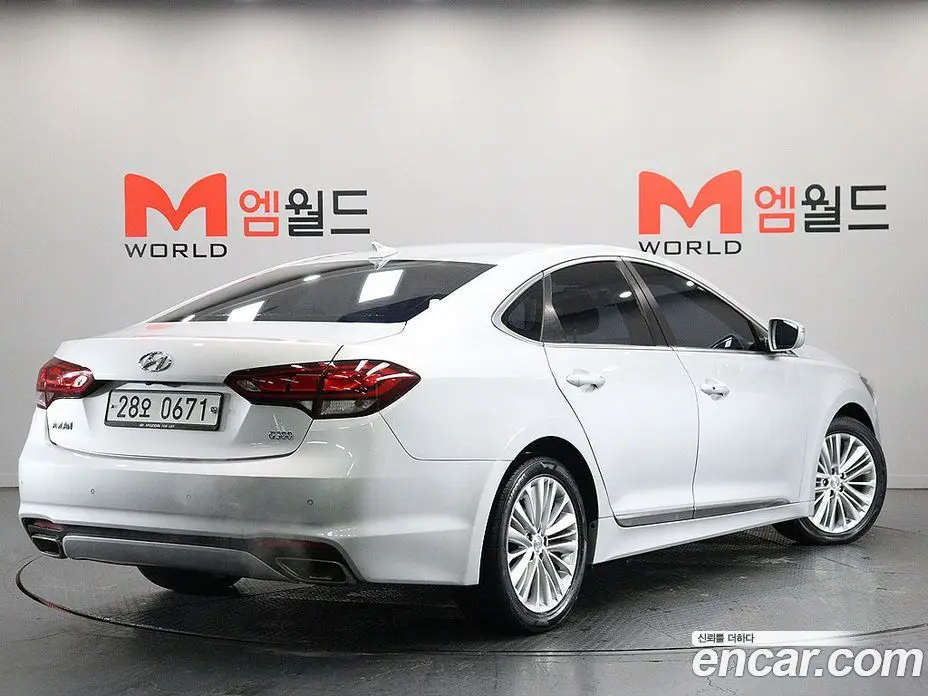 Hyundai Aslan 2016 3.0 автомат (гидро), фото 3