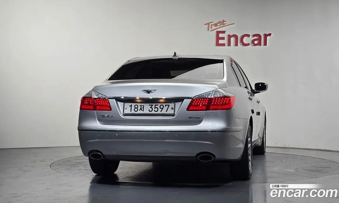 Hyundai Genesis 2010 3.3 автомат (гидро), фото 4