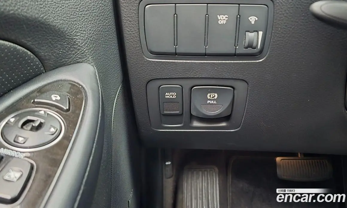Hyundai Genesis 2013 3.8 автомат (гидро), фото 16