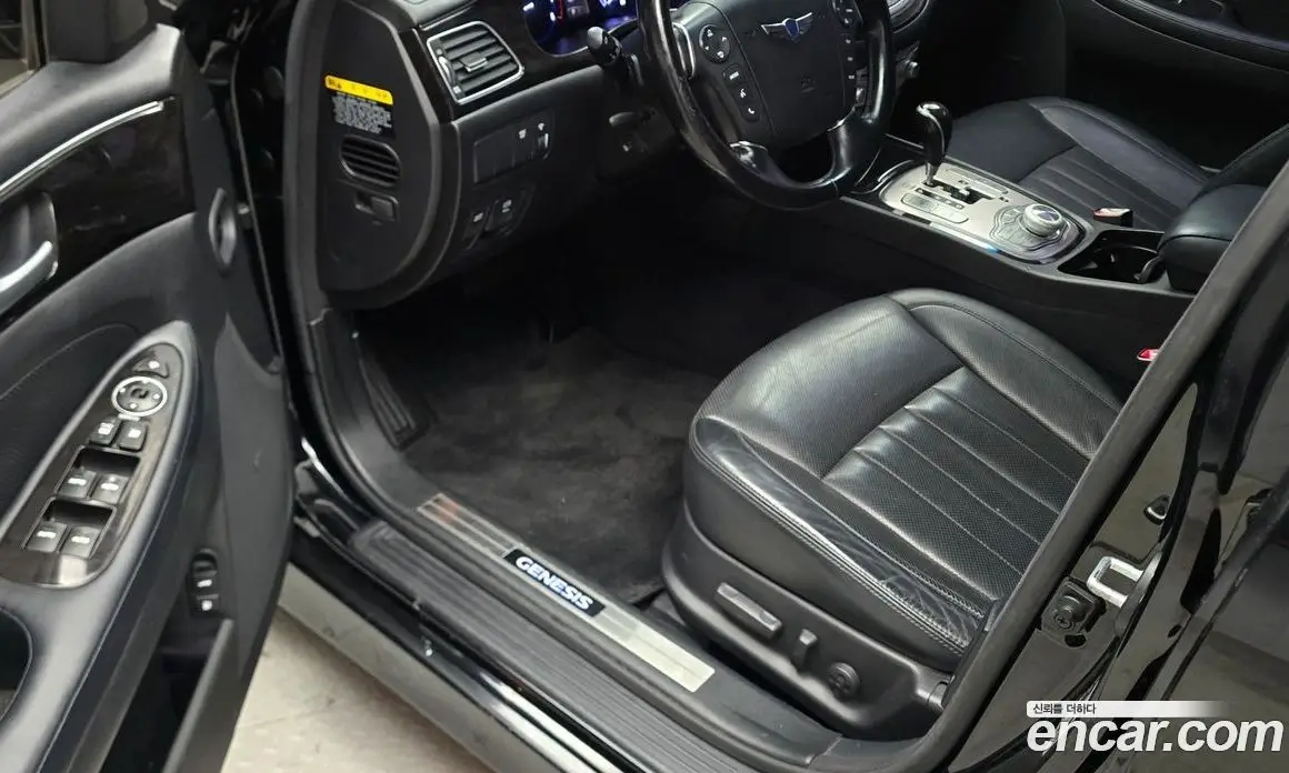 Hyundai Genesis 2013 3.8 автомат (гидро), фото 7